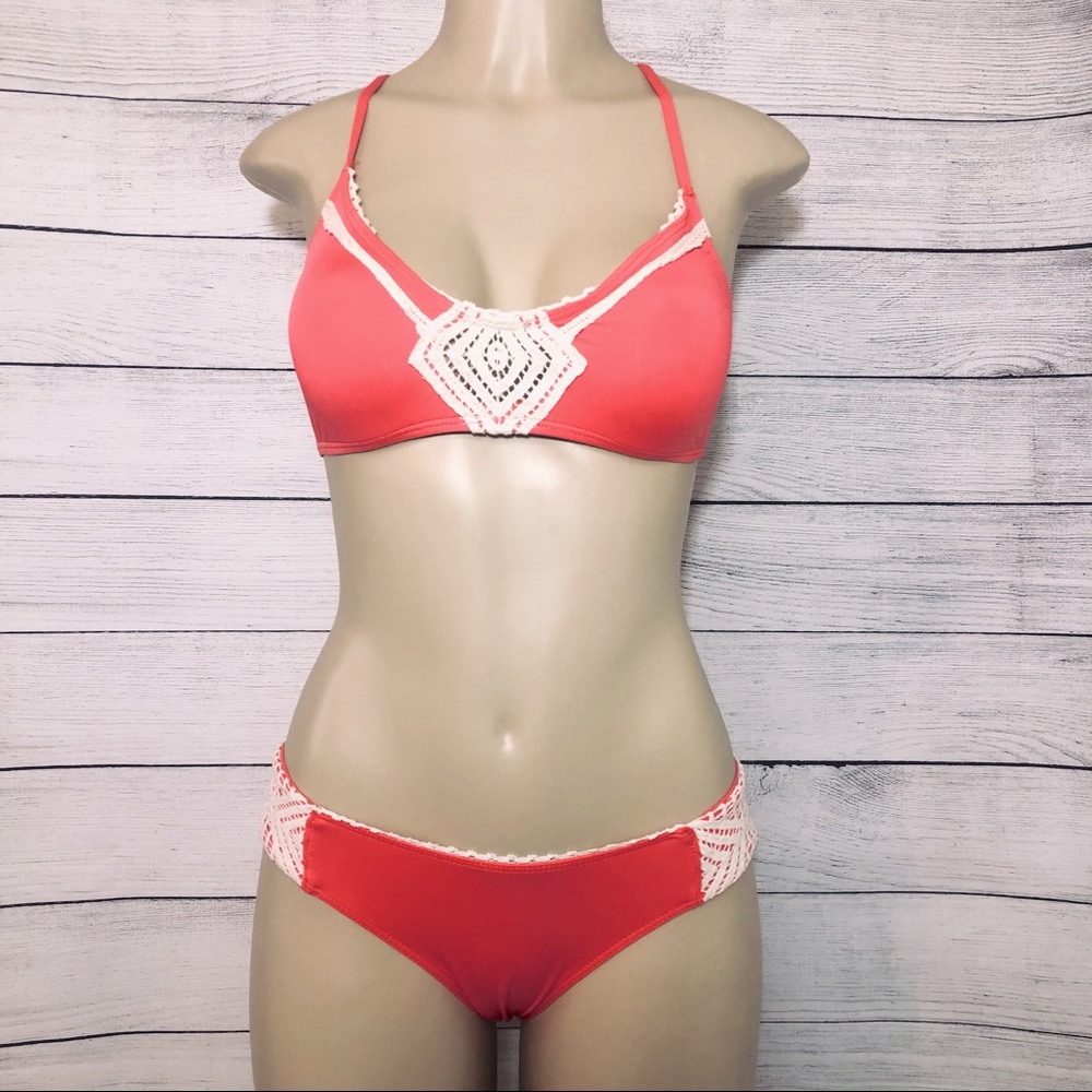 Lucky Brand Crochet Coral Bikini Strapy Back M